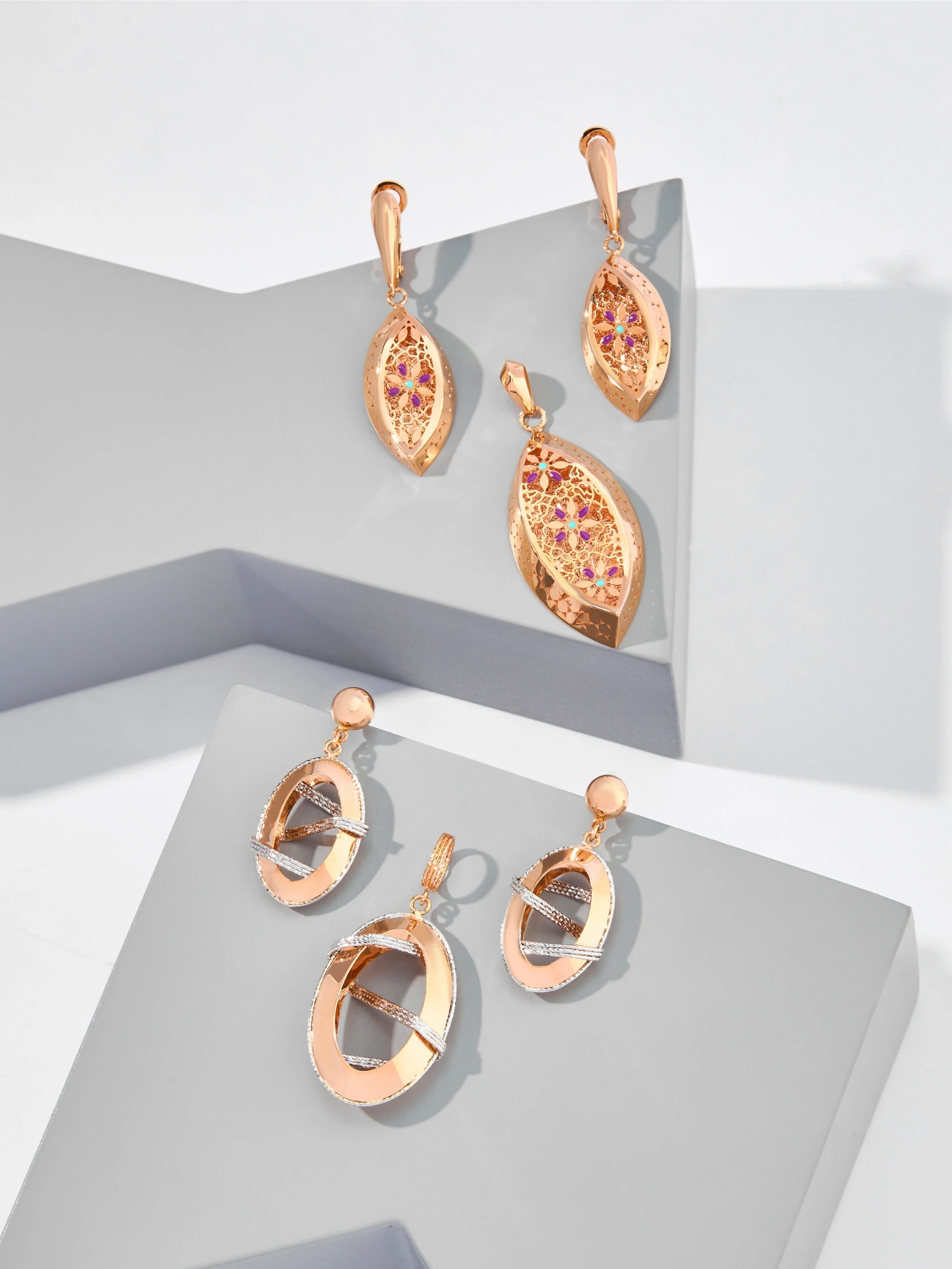 Pendent Set